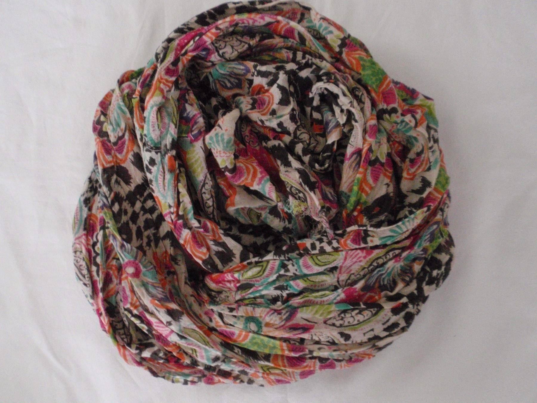 Foulard & Sciarpe: SHABBY SCHAL - DER ZU ALLEM PASST!!! – Nuovo e nell'imballaggio originale da Honau venduto da sainj 2