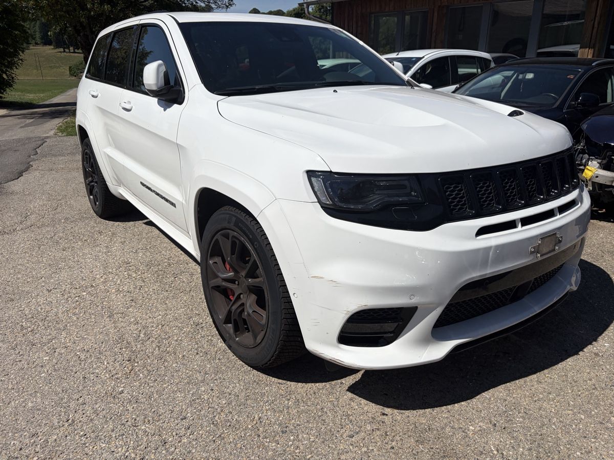 Jeep Autos: Jeep GrandCherokee SRT – D'occasion à Coffrane par liciniop 1