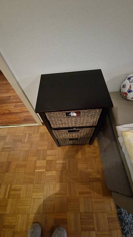 Tables: Table d'appoint a donner  – D'occasion à Vouvry par Cris.cordeiro 1