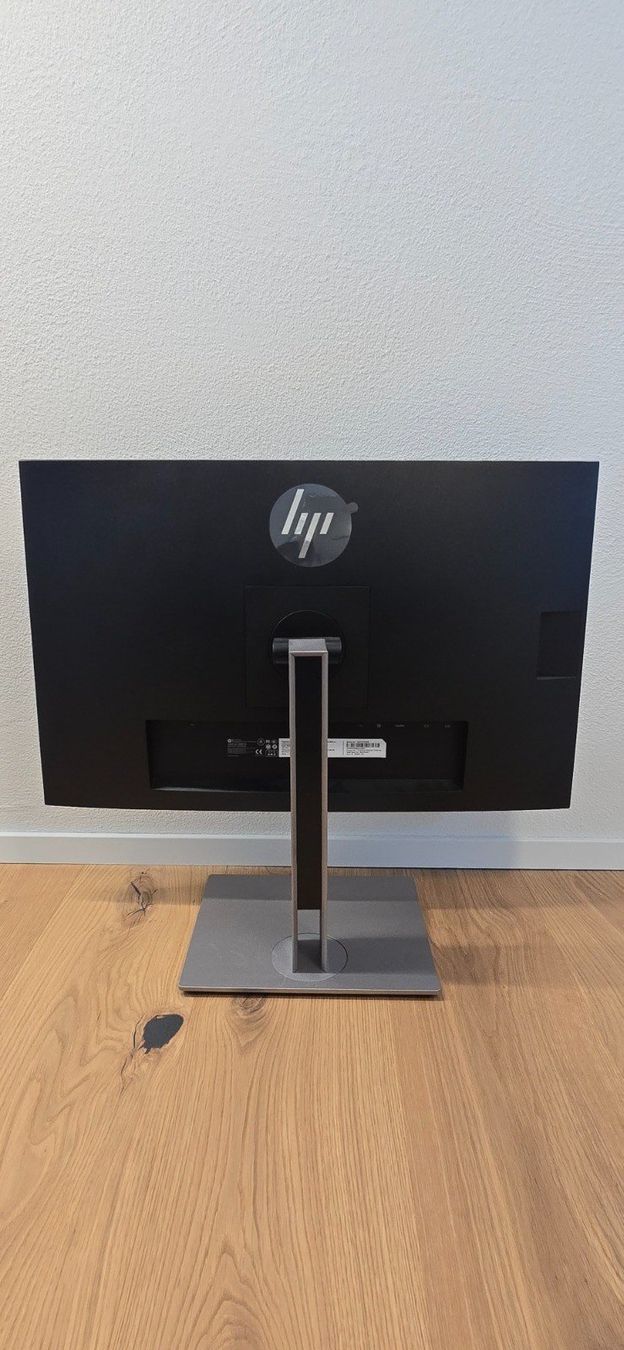 Monitor: HP Bildschirm silber mit Anschlusskabeln – Usato da Sins venduto da -patrizia- 2