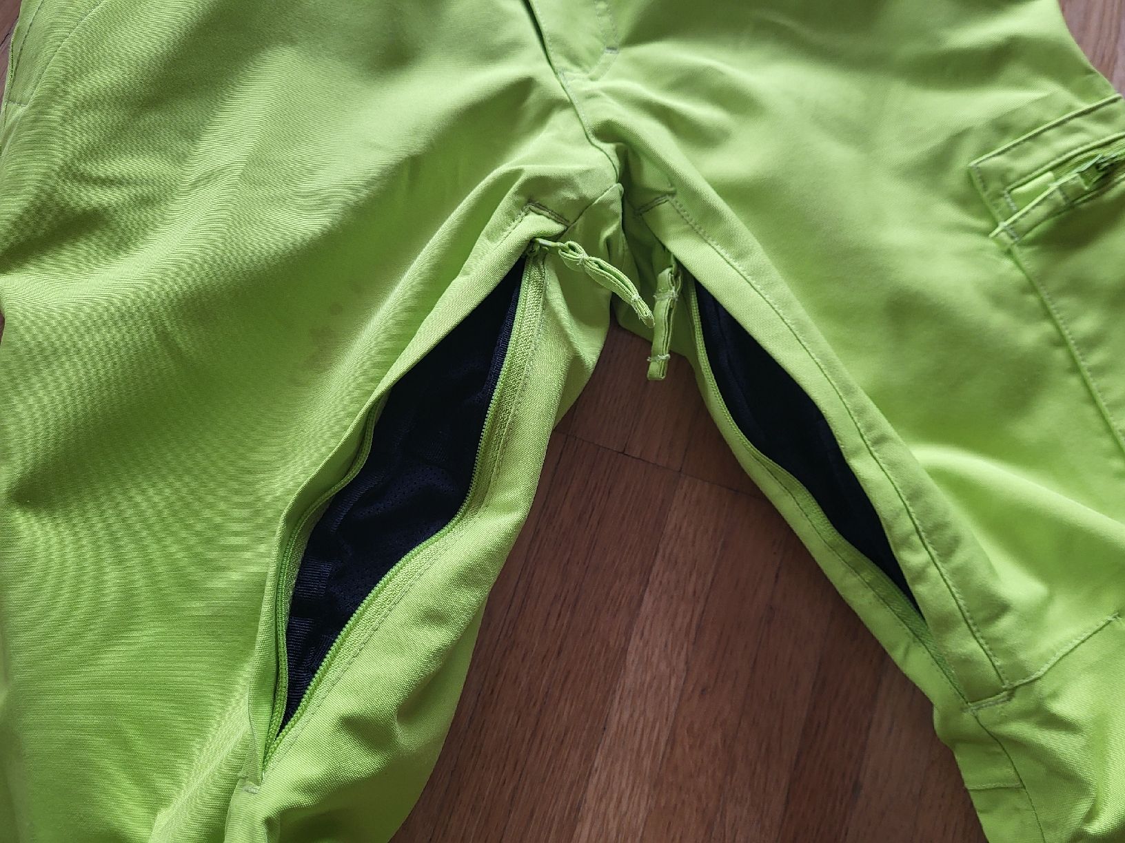 Trevolution Pantaloni: Neongelbe Skihose, Gr. 152 – Usato da Burgdorf venduto da Stern1008 1