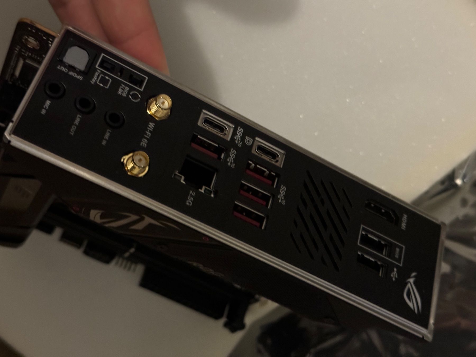 Asus Schede madri: ASUS ROG STRIX B650E-I GAMING WIFI – Usato da Neuchatel venduto da Mr-Nobody 2