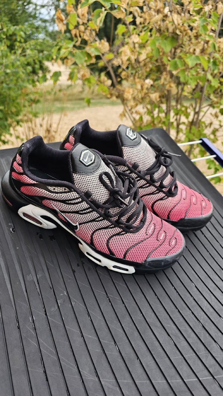 Nike Scarpe da uomo: Nike Air Max Plus TN EU 44 – Usato da Penthalaz venduto da benybeny11 1