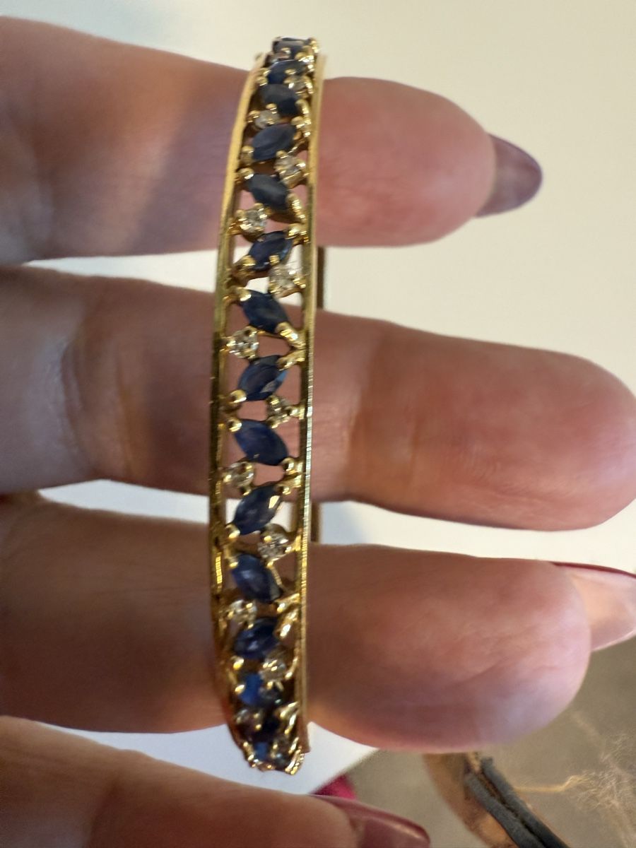 Armbänder & -reifen: Armband mit Saphiren und Brillianten – Gebraucht aus Riehen von sirubin