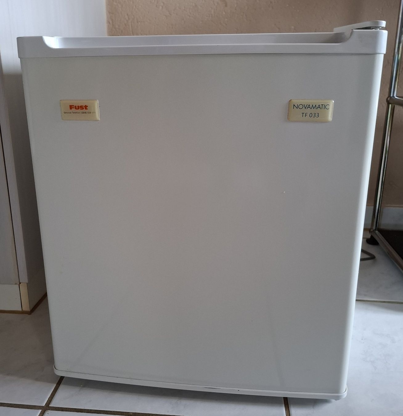 Novamatic Congelatori: Gefrierschrank – Usato da Bellach venduto da Dane10