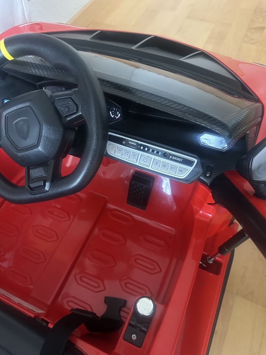 Veicoli per bambini: Elektroauto Kinder Lamborghini Design rot  – Usato da St. Gallen venduto da 987JDBA 5