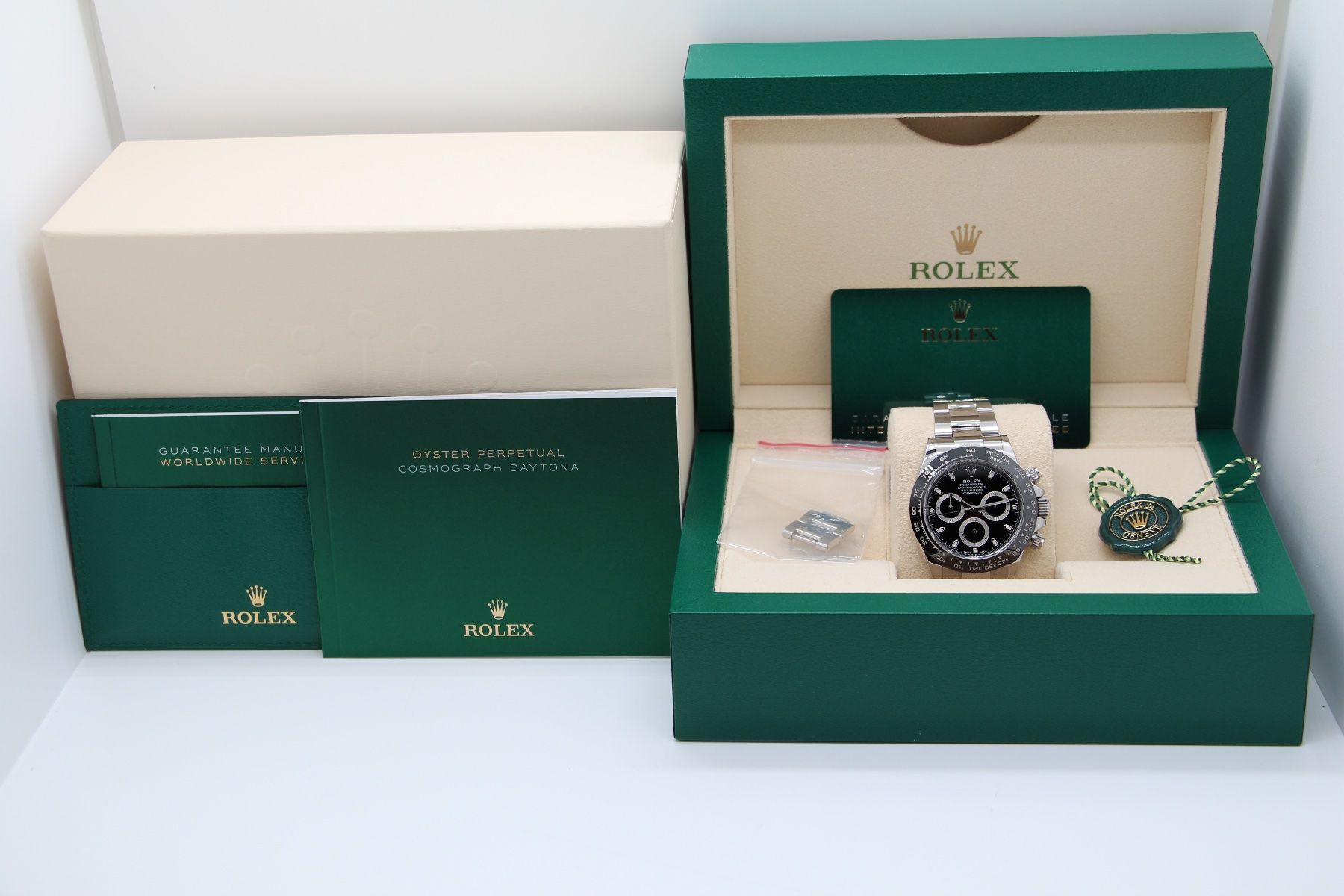 Rolex Uhren: Rolex Cosmograph Daytona Ref. 116500LN, Full-Set, 1. Hand – Gebraucht aus Zug von eMDi_Collection 8