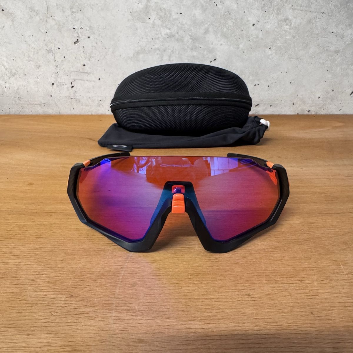 Oakley Lunettes & Verres: Top >>> Oakley Fligth Jacket <<< Top – D'occasion à Sils im Domleschg par bergvelo