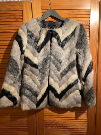 Gestreifte Faux-Pelz Jacke von Zebra, Grösse S
