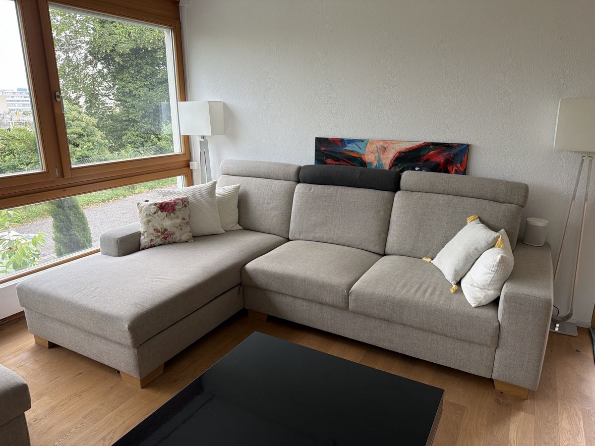 Divani: 3er Sofa mit Recamiere und Staufach – Usato da Birsfelden venduto da moerg 1