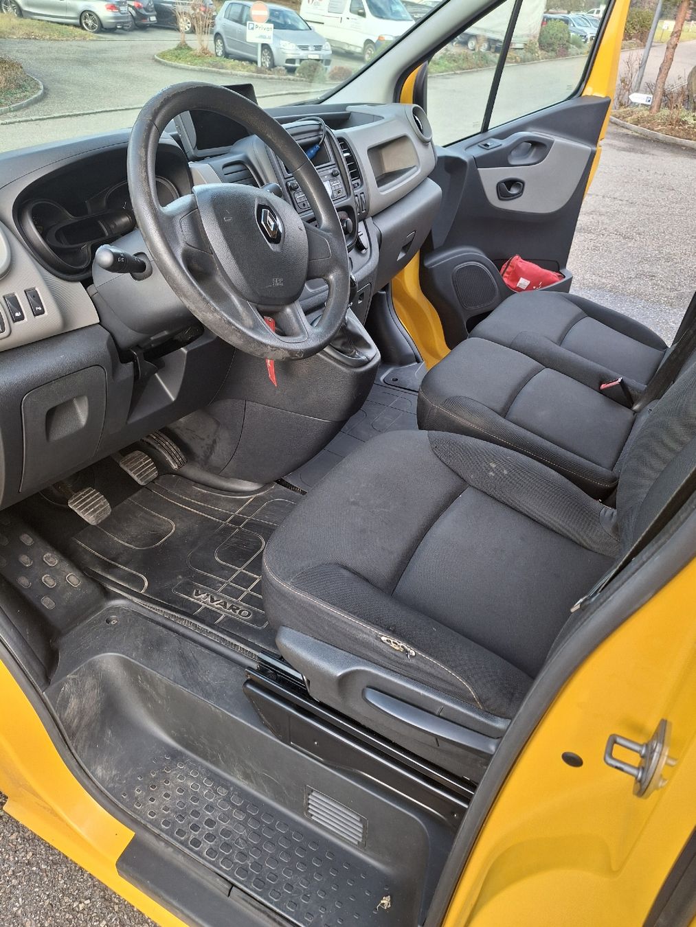 Renault Nutzfahrzeuge: Renault Trafic – Gebraucht aus Fulenbach von Explorer70 5