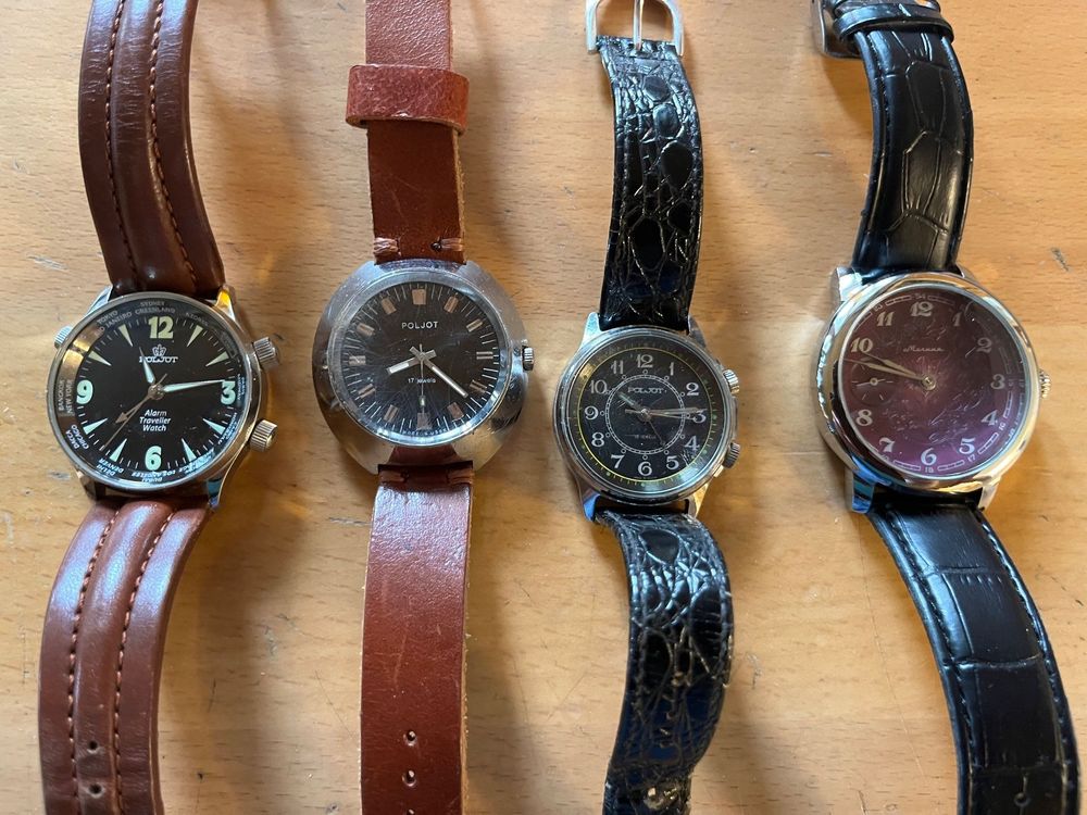 Vier ältere (alte) russische Armbanduhren, x Poljot (Defekt) in