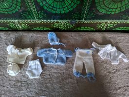 Zauberhafte kleine Puppenkleidchen,teils Handarbeit,7-teilig