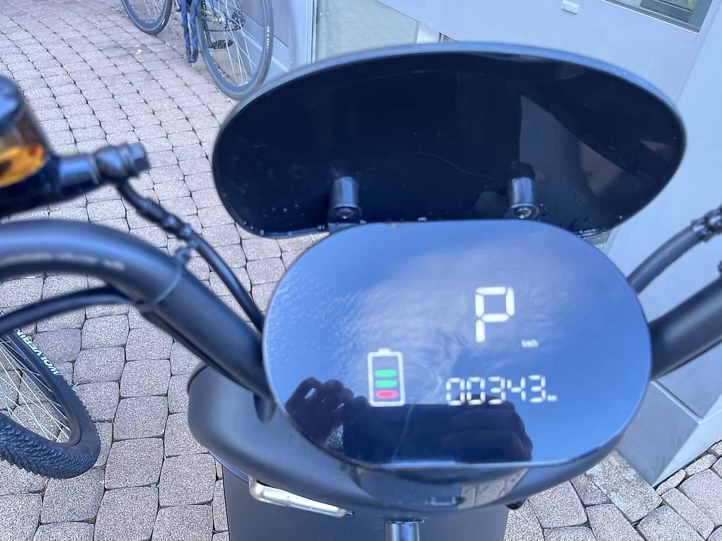 Scooter: ZILLA Loki E-Roller - nur 343 km - neuwertig! – Usato da Birsfelden venduto da tcu_wdk2 4