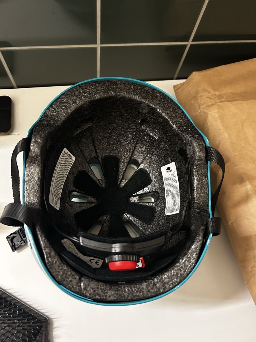 Micro Caschi: Casco Micro azzurro per bambini/e, misura 54-58cm – Usato da Zürich venduto da Nico_Eli 4