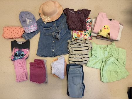 Sommer-Kleiderpaket Mädchen, Grösse 98 - 23 Stück
