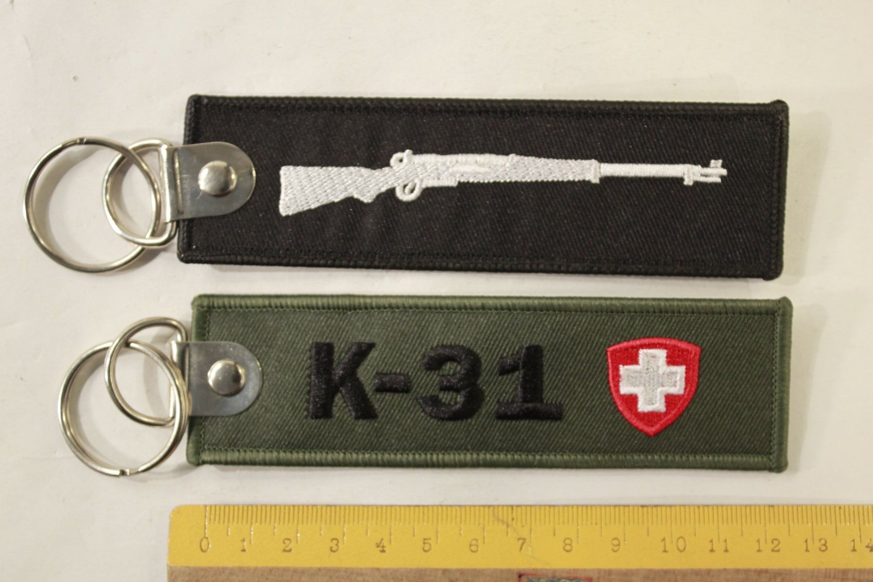 Schlüsselanhänger & - bänder: 2 Porte clefs K-31 – Gebraucht aus La plaine von 762