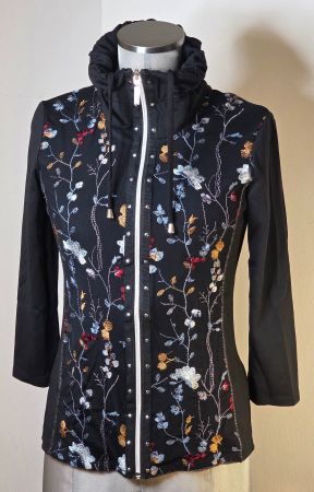 XS 34 leichtes Jäckli m. Stickerei anstelle Bluse od. Pulli