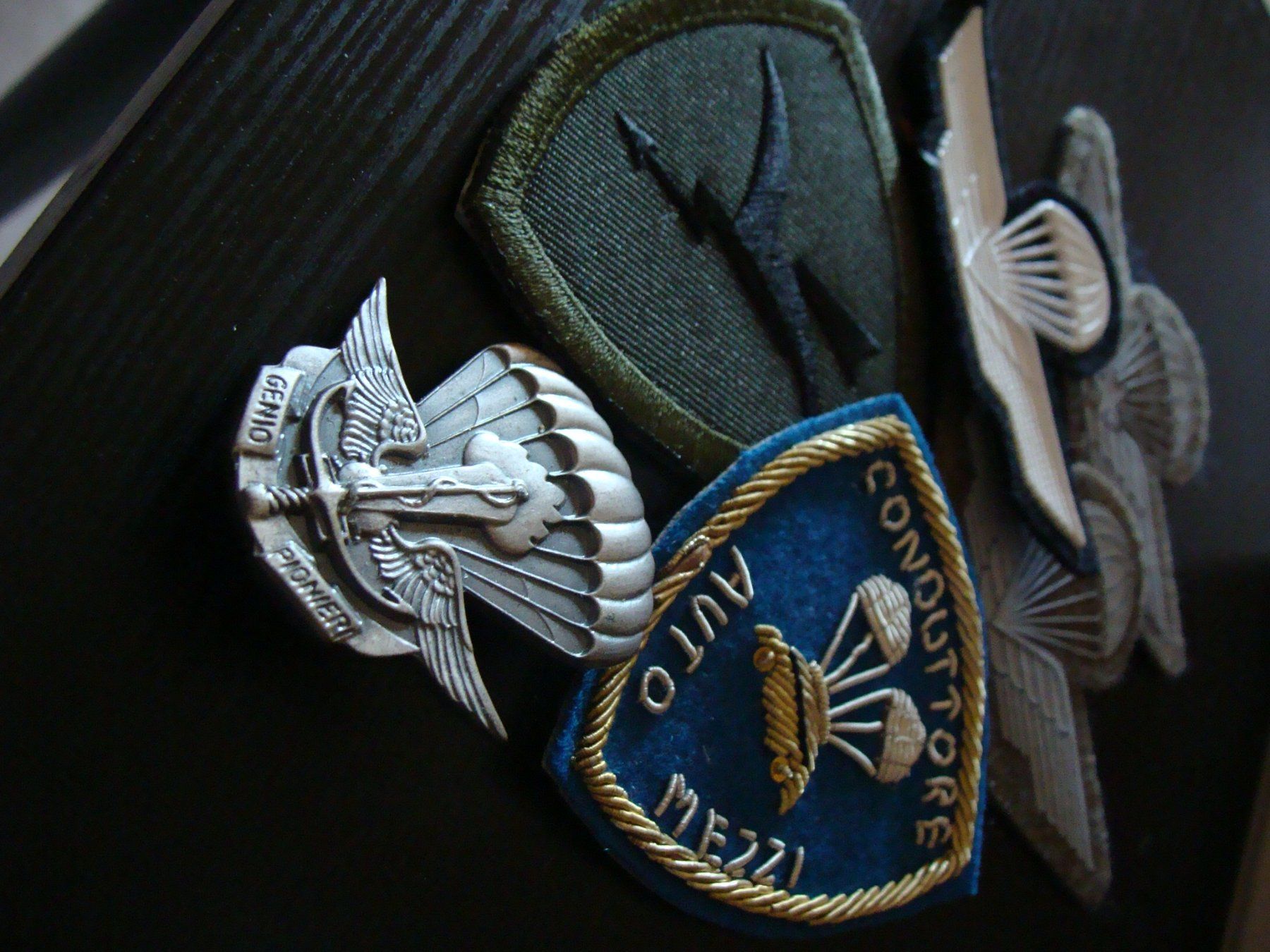 Placchette & Badge: Petit lot. armée Italie – Usato da Cuarny venduto da hen_g7hn