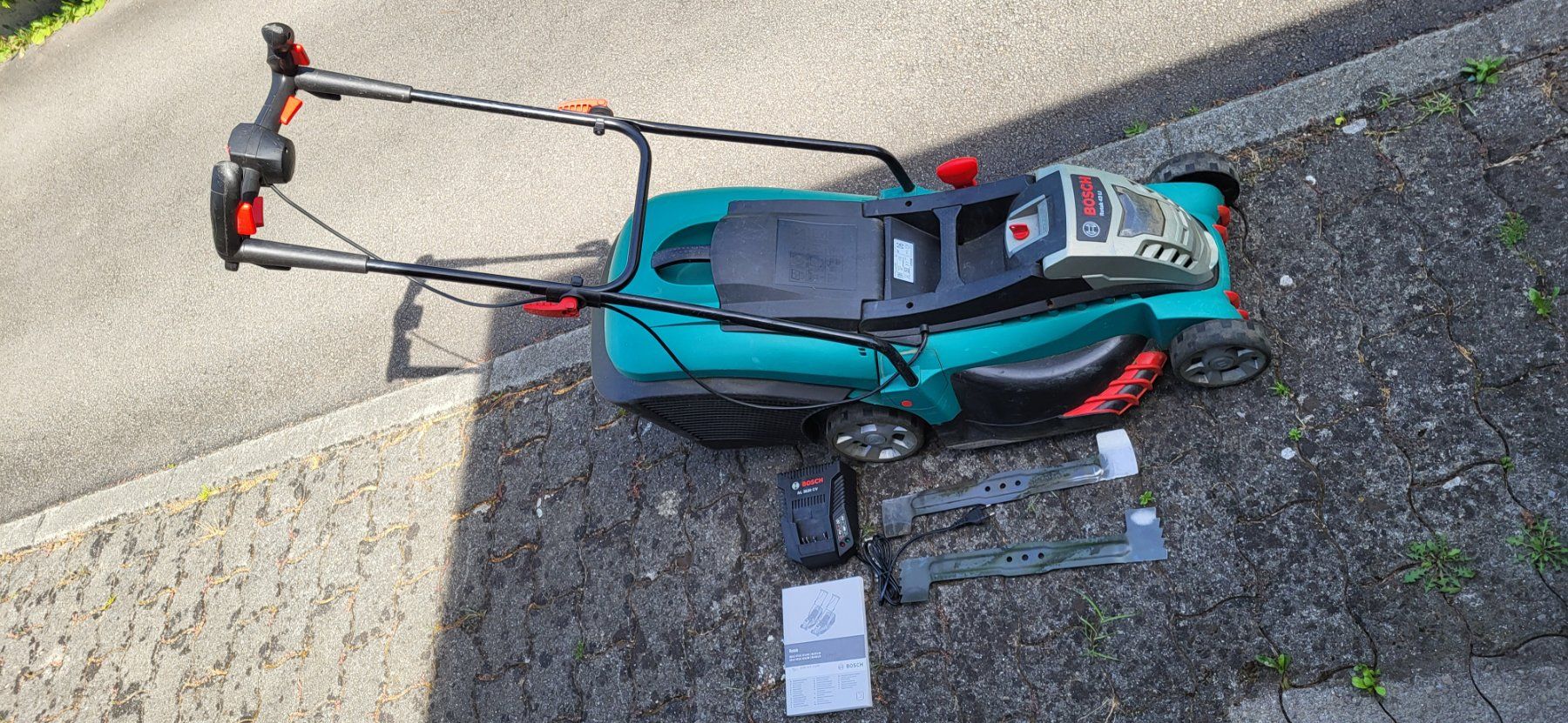 Bosch Tagliaerba: Rasenmäher Bosch Rotak 43Li, Defekt – Difettoso da Altdorf UR venduto da Fam_Imholz 1