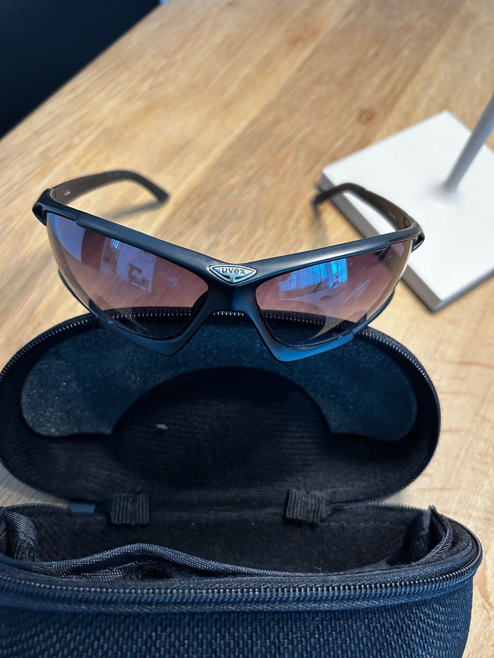 Uvex Occhiali & Lenti: UVEX Sportsonnenbrille – Usato da Mettmenstetten venduto da Kristallina19 1