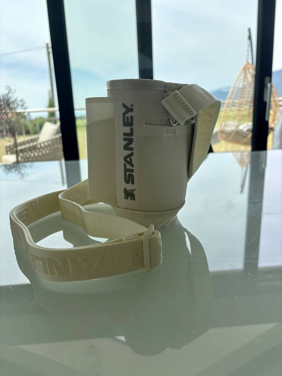 Altro in  Abbigliamento & Accessori: STANLEY Carry-All 0.89l, beige, comme neuf – Nuovo (secondo la descrizione) da Chéserex venduto da Ramp0n 2