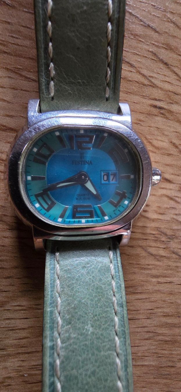 Festina Uhren: Montre  " Festina " – Gebraucht aus Moléson-s-Gruyères von inf_8z6n