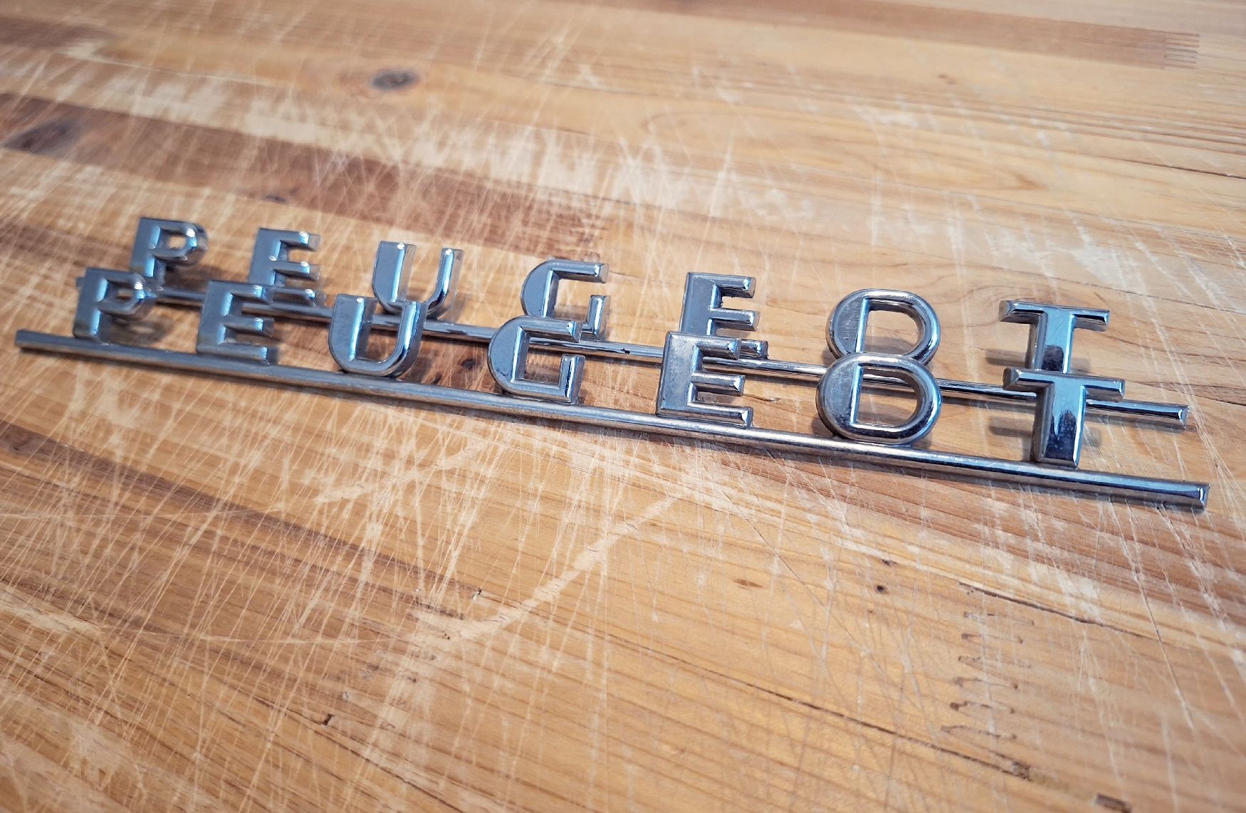 Peugeot Tutti pezzi di ricambio auto: Peugeot Oldtimer Embleme – Usato da Triesen venduto da BLACKSHEEP75 1