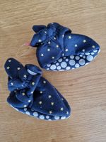 NEUF: 2 paires chaussons antidérapants bébé 6-12 mois