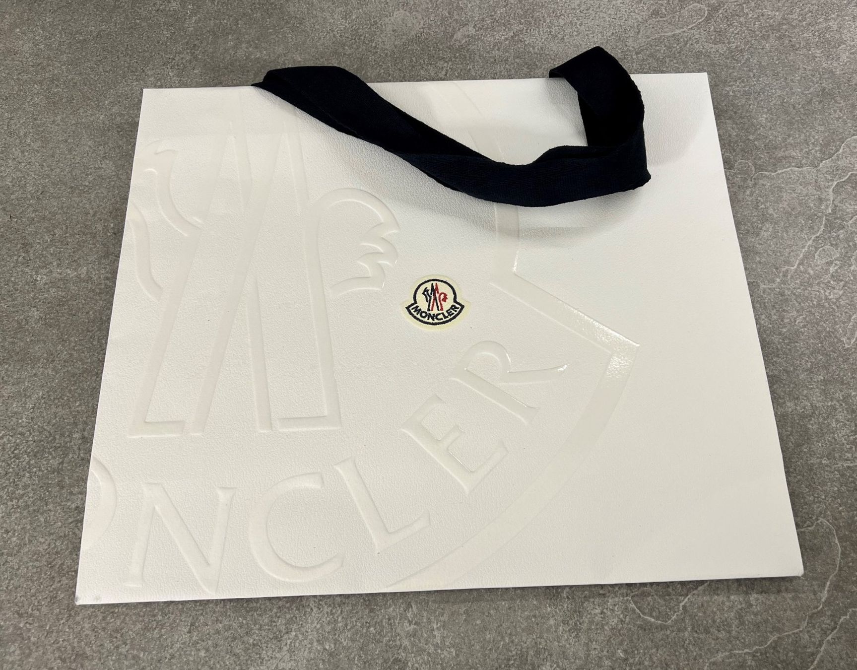 Moncler Taschen: MONCLER Tasche ... – Neu (gemäss Beschreibung) aus Chur von Papageibarsch77 2
