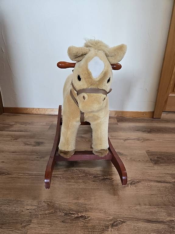 Giocattoli: Cheval à bascule musical – Usato da Arconciel venduto da gab_cjb2 1