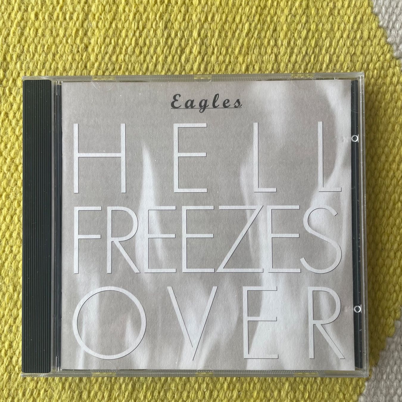 CD: EAGLES-HELL FREEZES OVER – Usato da Rorschacherberg venduto da CD-Roli