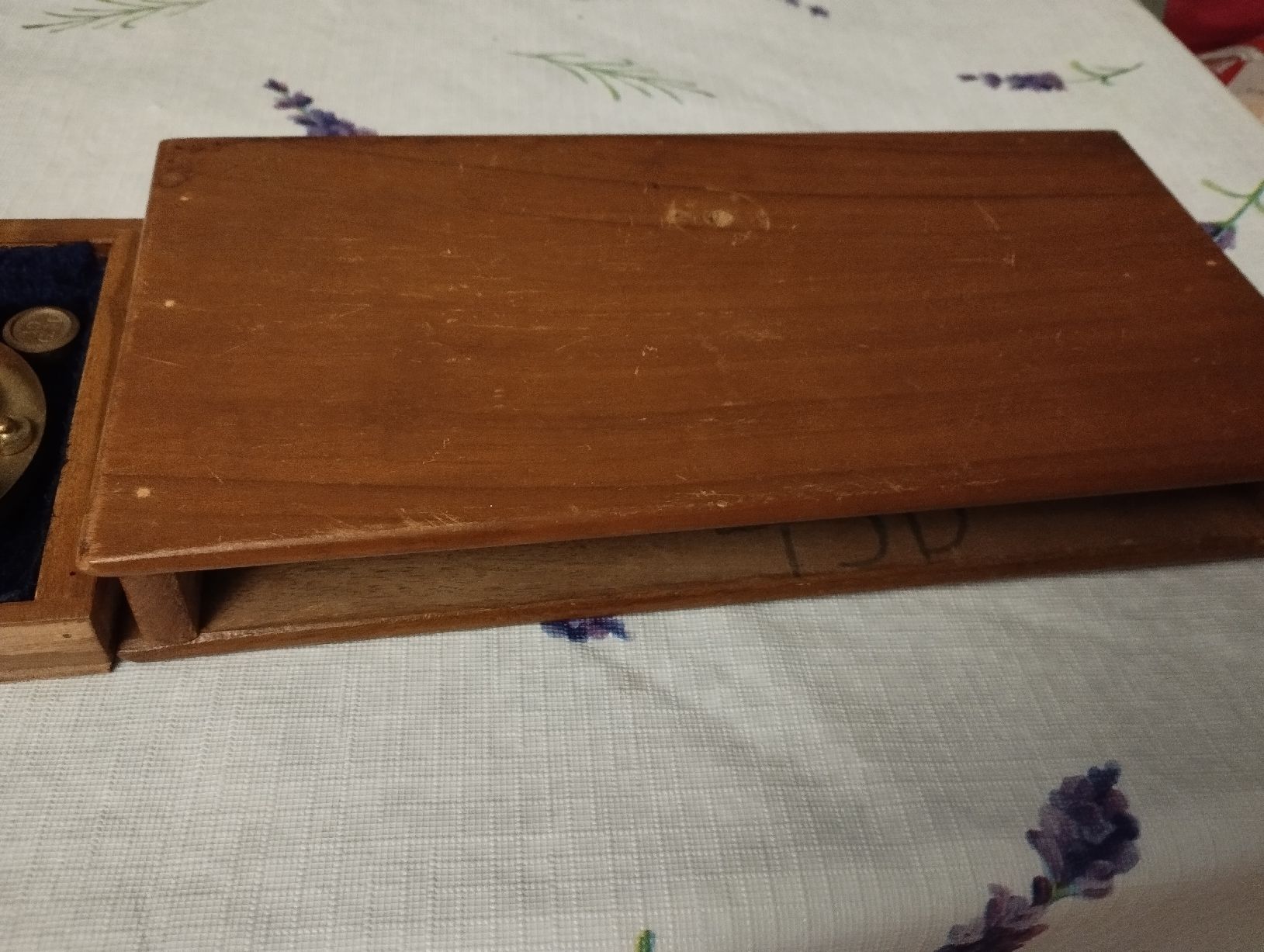 Bilance e pesi: Antike Messing-Präzisionswaage mit Gewichten – Usato da Ostermundigen venduto da Dinge1 2