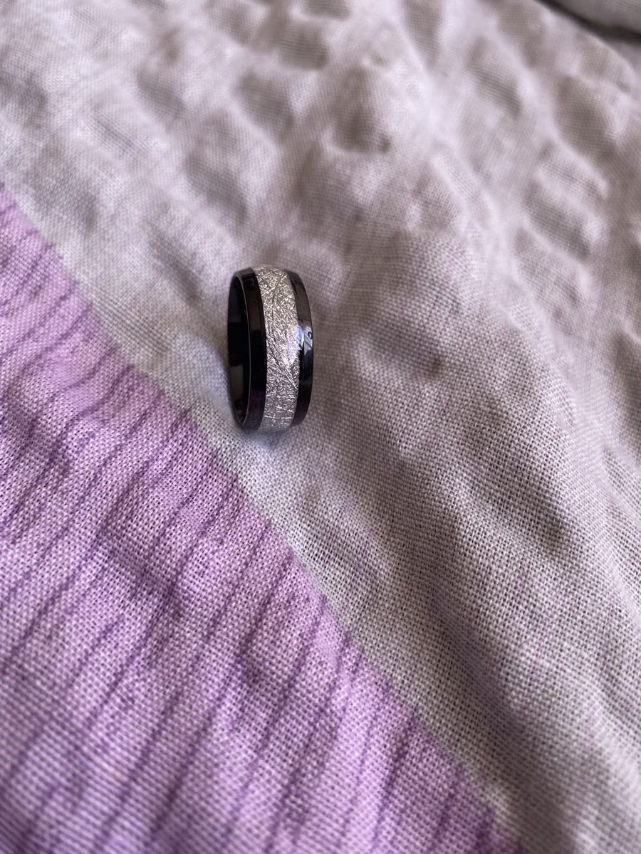 Anelli: 4 Diverse Ringe Size 8 – Nuovo e nell'imballaggio originale da Altdorf UR venduto da car_db62