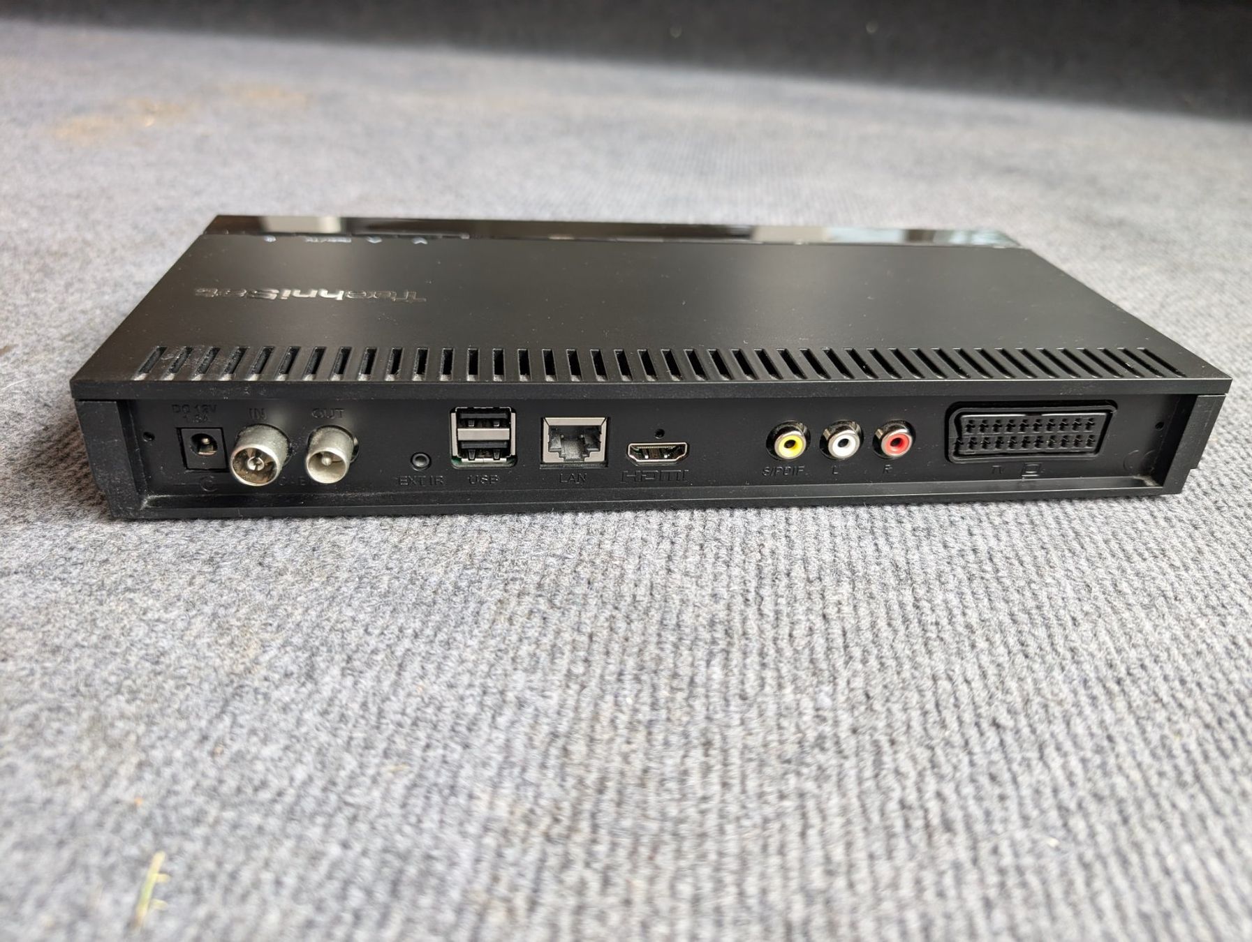 Home Cinema: TechniStar K2 ISIO Digital/Kabelempfänger mit WLAN Adapter – Usato da Oberdiessbach venduto da horisberger24 4