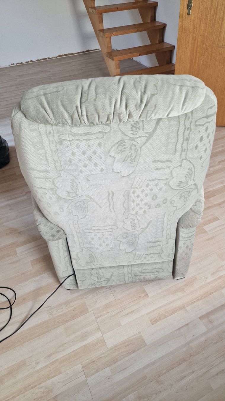 Poltrone: Sessel mit Aufstehhilfe, Elektrisch, Polster beige – Usato da Weisslingen venduto da and-lo73 2