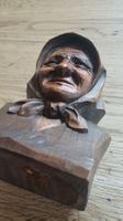 Handgeschnitzte Frauenfigur