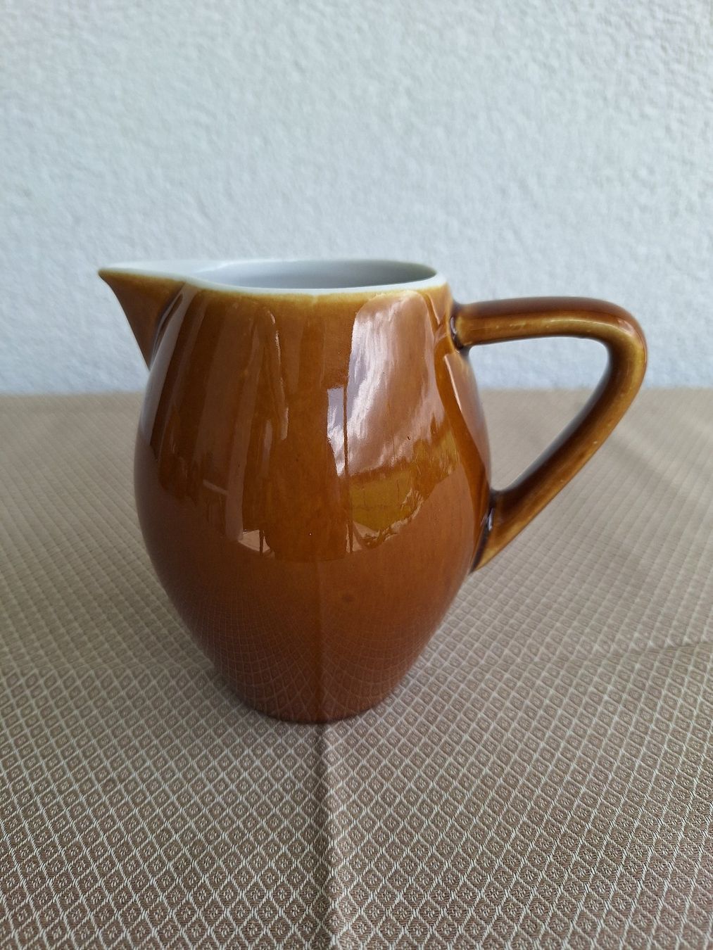 Rössler Caraffe: Rössler Milchkrug 0.5 l, braun – Usato da Altikon venduto da Fadb