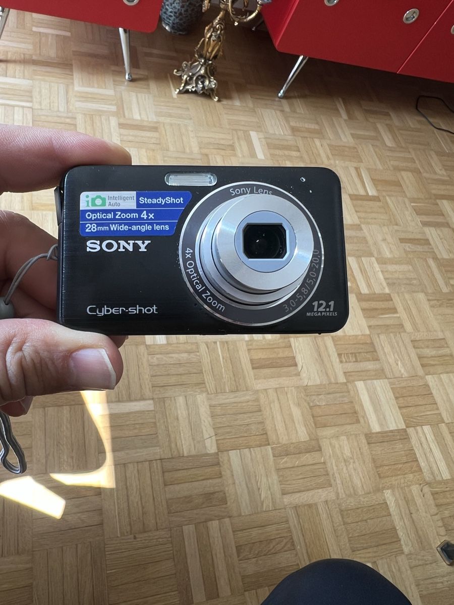 Sony Fotocamera: Sony steadyshot W310 – Usato da Zürich venduto da jao_2bx7