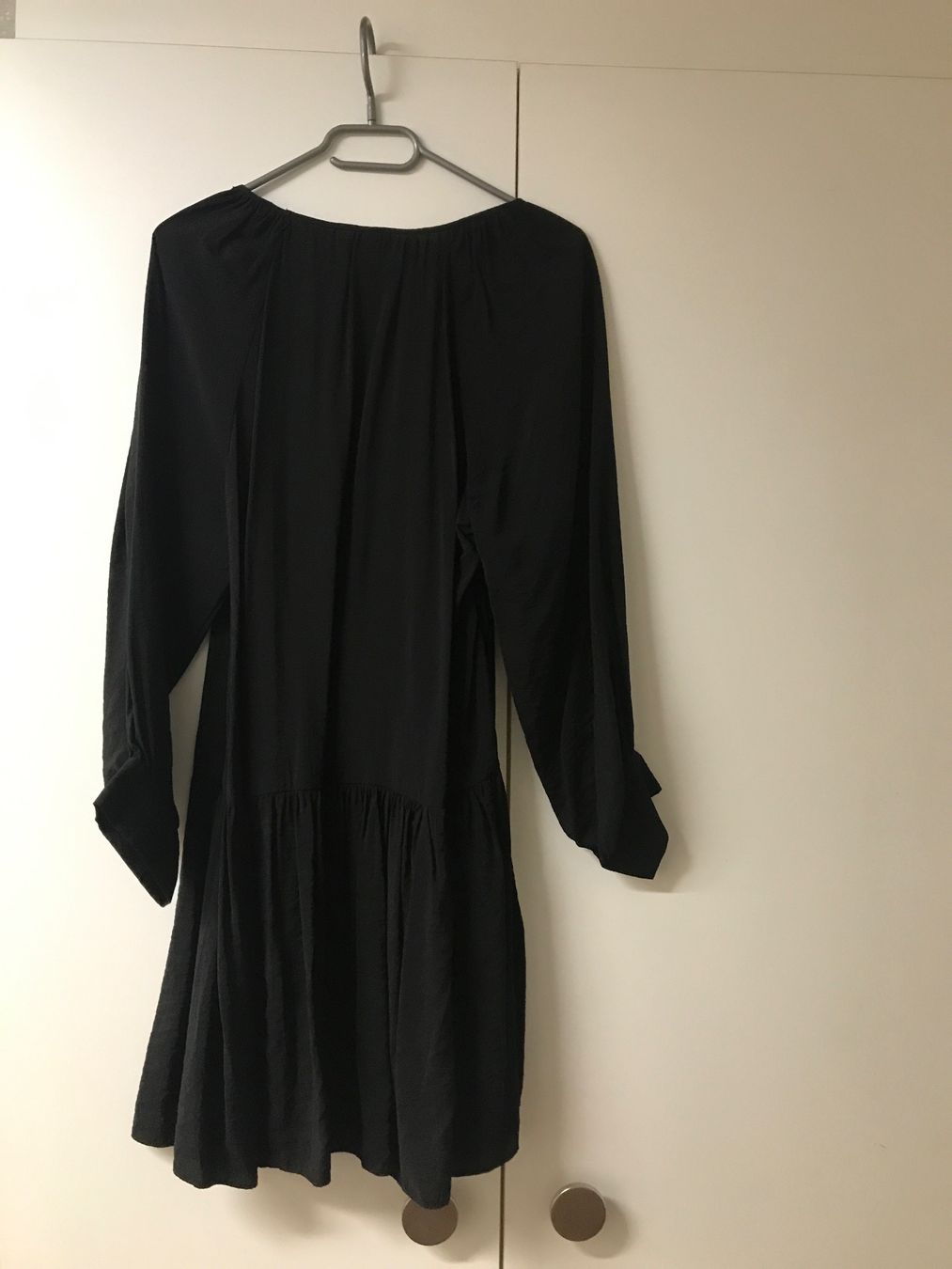 H&M Tuniche: Tunika schwarz Gr XS von H&M – Nuovo (secondo la descrizione) da St. Margrethen SG venduto da kellenbh 2