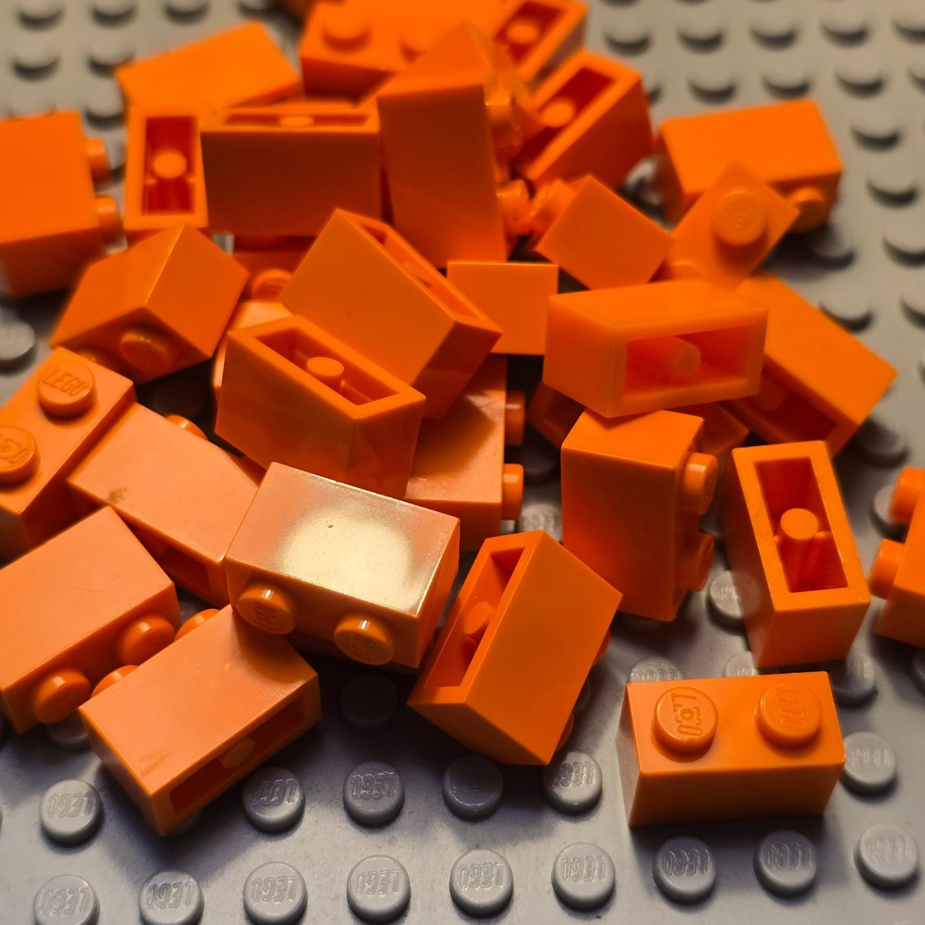 Lego Kit di costruzioni: Lego 37x Stein (3004) orange – Usato da Basel venduto da Swi-7621