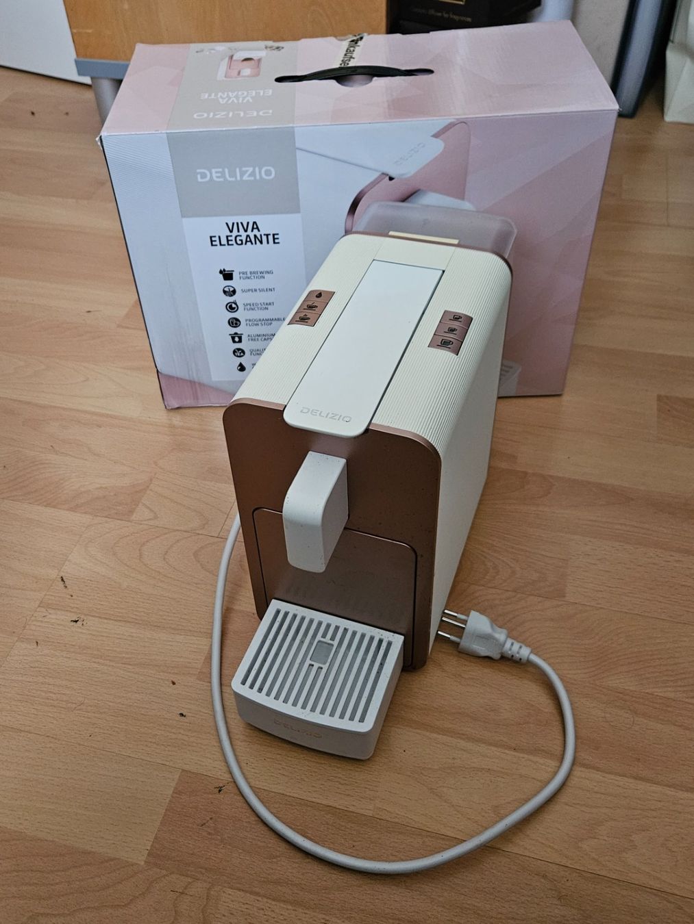 Delizio Macchine per caffè & Macchine per espresso: DELIZIO VIVA Elegante ROSE GOLD – Usato da Aesch BL venduto da Chrutli1 5