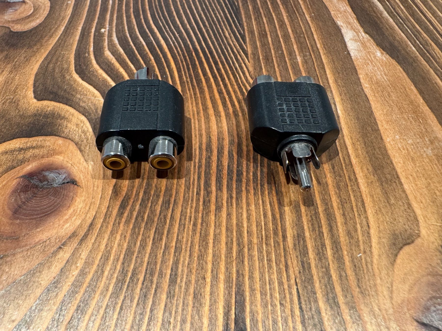 Laufwerke & Adapter: Audio-Adapter, 2-fach Stereo Cinch Stecker, 2 Stk. – Gebraucht aus Arisdorf von imbeck
