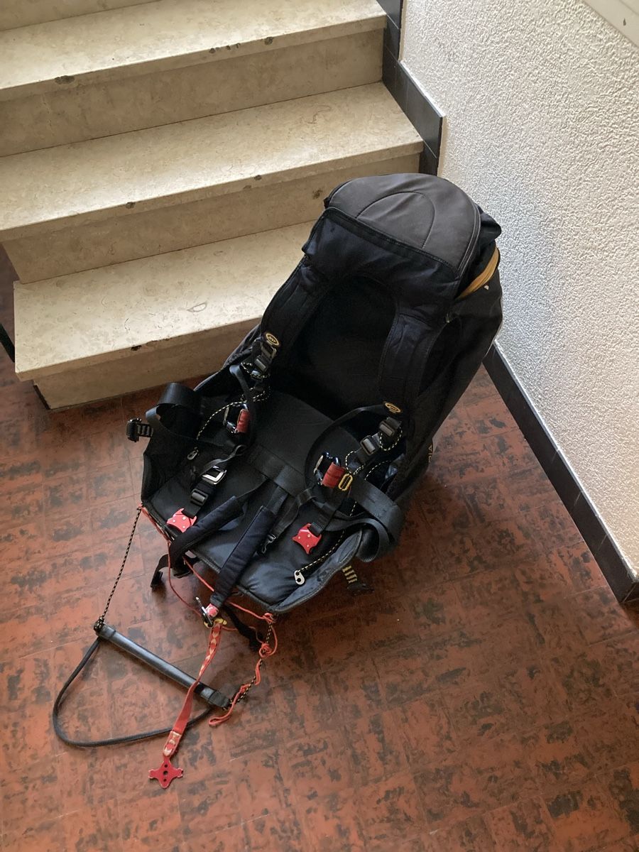 Sport dell'aria & Aquiloni: Gleitschirm Gurtzeug Axel 2 Grösse S mit Notschirm – Usato da Neuchâtel venduto da romy89 2