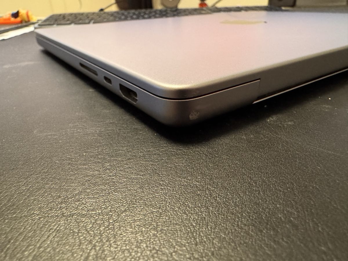 Apple Notebooks: MacBook Pro M1 Pro – Gebraucht aus Le Mont-sur-Lausanne von it-sell 2