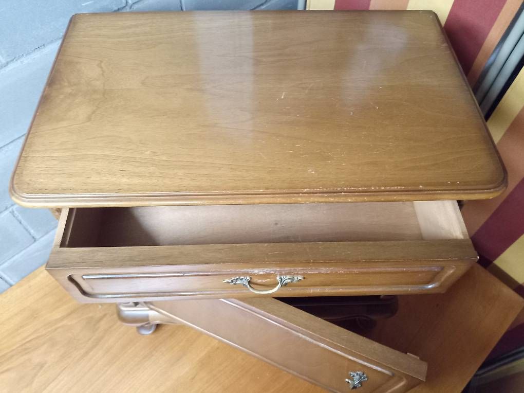 Nachttische: Nachttisch Vintage – Gebraucht aus Fribourg von Mikele0 2