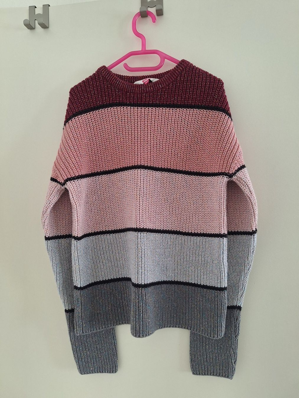 Pullover & Sweatshirts: Warm gestreifter Kids Strick-Pullover, Gr. 140, NEU – Neu (gemäss Beschreibung) aus Worb von nfsolutions
