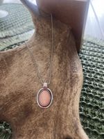 Schöne Halskette mit rosa Stein Anhänger, neu