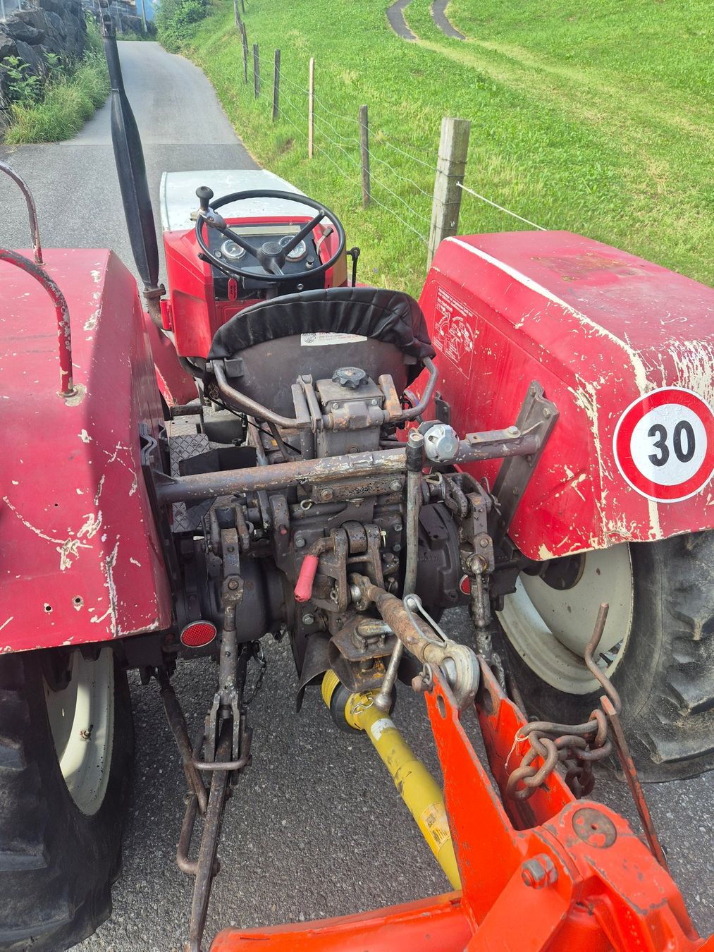Steyr Trattori: Traktor Steyr 540 2-Rad mit Seitenmähwerk – Usato da Kandergrund venduto da 07071963 6