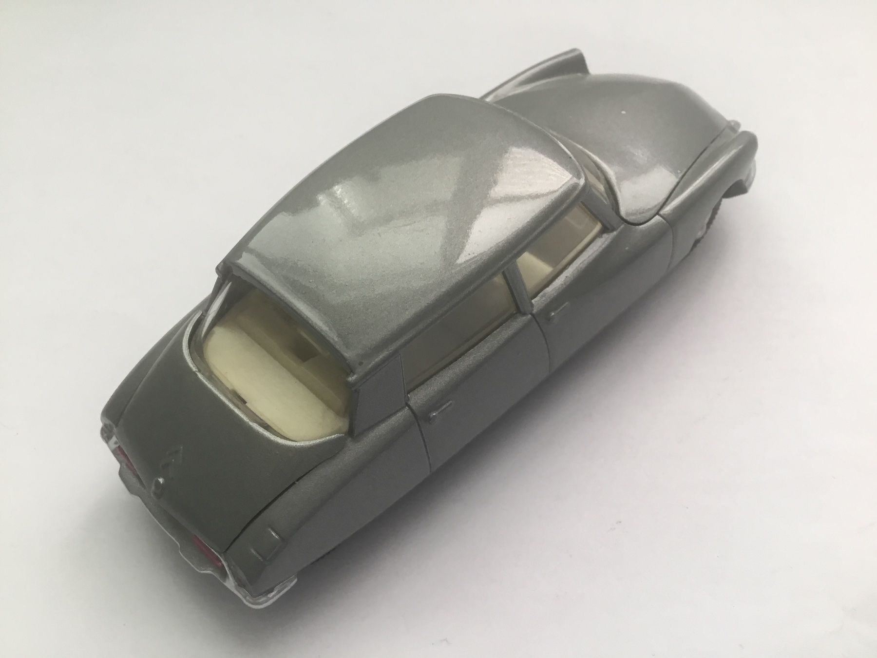 Dinky Toys Modellini d'auto: Dan-Toys Citroën DS19 – Nuovo e nell'imballaggio originale da Dänikon ZH venduto da didi1103 3